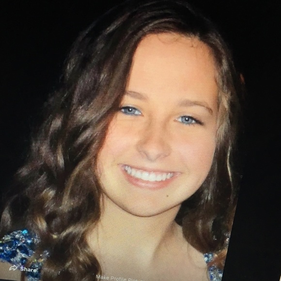 Meet your Posher, Haley - Picture 1 of 1